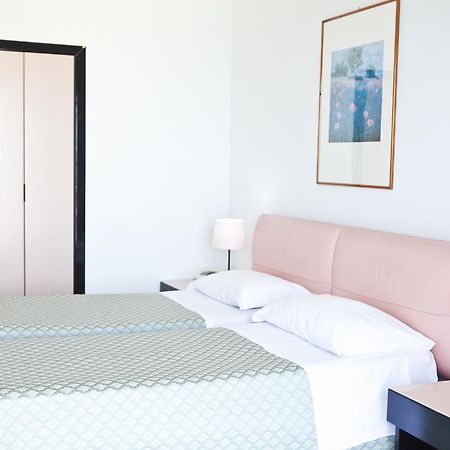 Futura Style Helios Hotel Noto Exterior photo